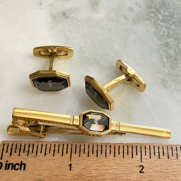 Vintage YSL Cuff Links + Tie Clip Box Set - Picture 8 of 10